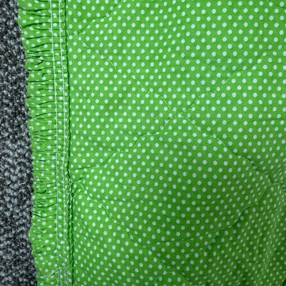 Sears Winnie the Pooh Quilted Baby Blanket 34x43 Green Vintage Ruffle Polka Dot